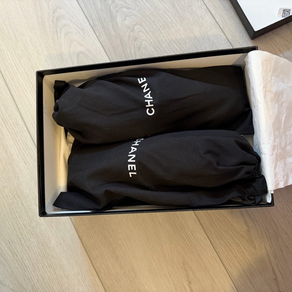 CHANEL Black Leather Loafers with Gold Detail - Picture 2 of 7